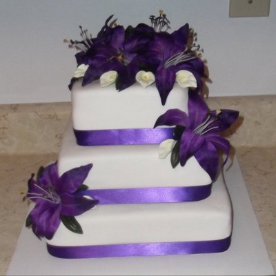 Lily Wedding Cake