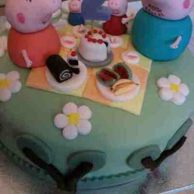 Peppa Pig Cake