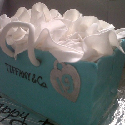 19 Year Old Birthday Cake