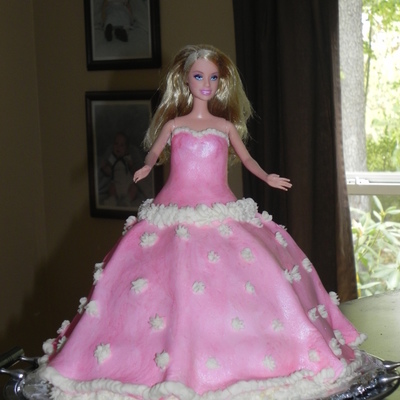 Barbie Cake