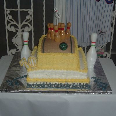Bowling Cake