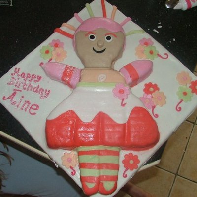 Ups A Daisy Cake