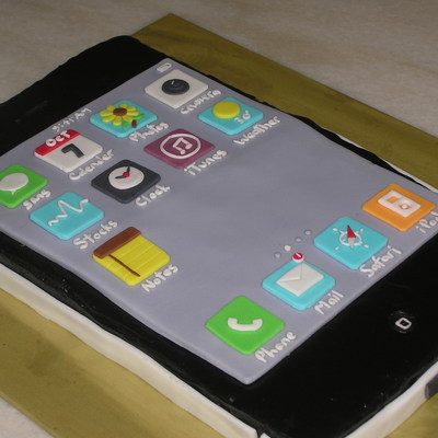 Iphone 4 Cake