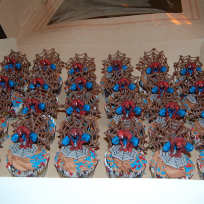 Sn Spiderman Cupcakes