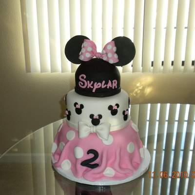 Minnie Cake