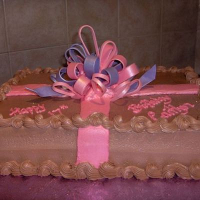 Gift Box With Fondant Bow