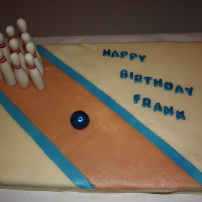 Bowling Cake