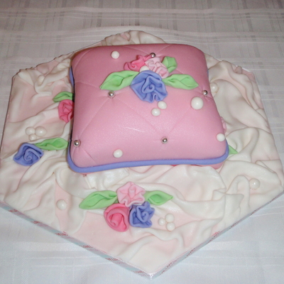 Pillow Cake With Draping