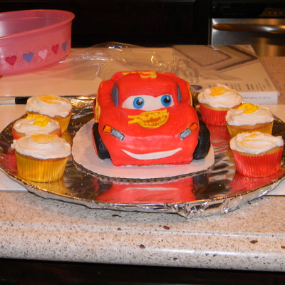 Cars Lightning Mcqueen Birthday Cake