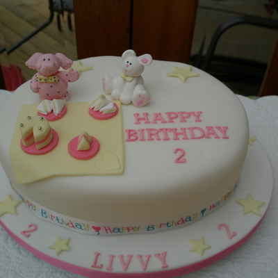 Girls 2Nd Birthday Cake - Teddy Bears Picnic
