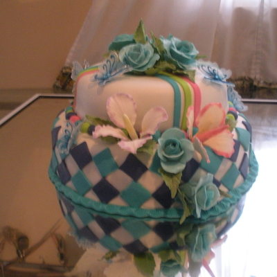 Pasta Laminada Y La Flores Estan Hechas En Tylose