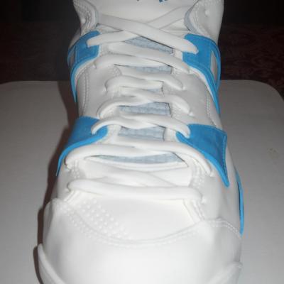 Sneaker Cake Men's