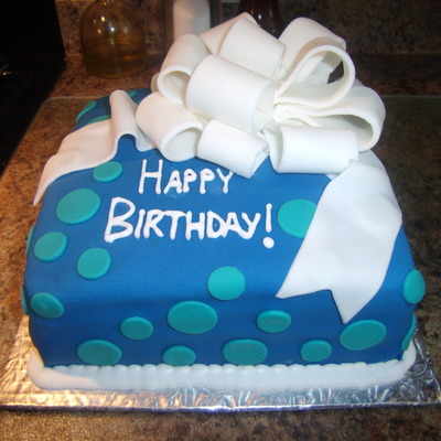 Big Bow Birthday Cake