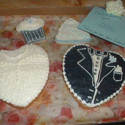 Gift For The Bride & Groom