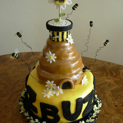 Bee Happy Cake