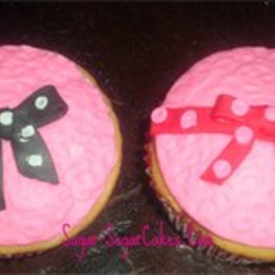 Pink Fondant With Bows
