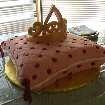 Princess Pillow Cake With Tiara