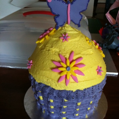 Giant Cupcake