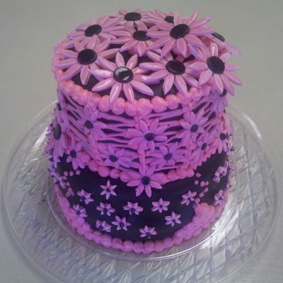 Black And Pink Daisy Cake