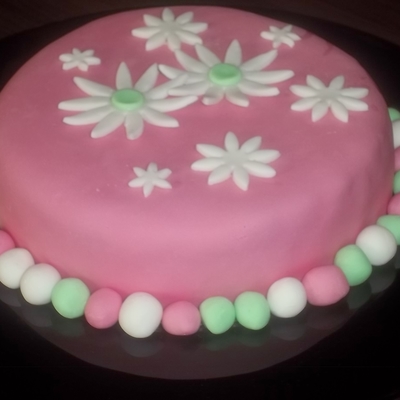 Daisy Cake