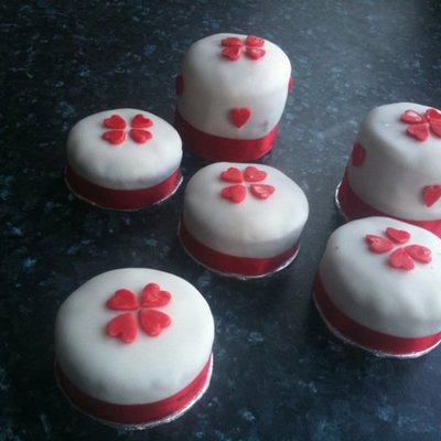 1St Attempt At Mini Cakes