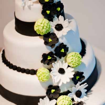 Green Black And White Flowers