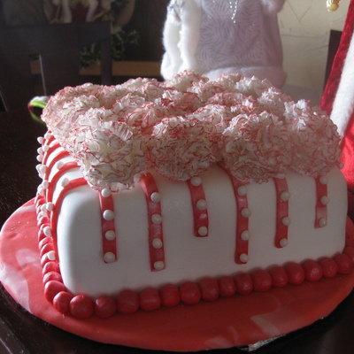 Anniversary Cake - Carnations
