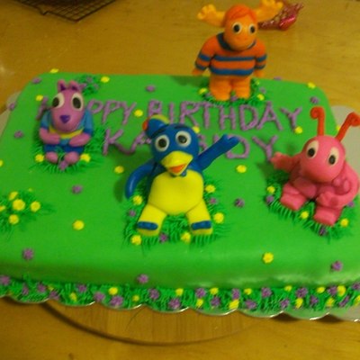 Backyardigans Cake