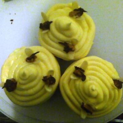 Bloody Beehive Cupcakes