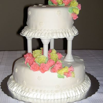 2 Tier With Fondant Roses