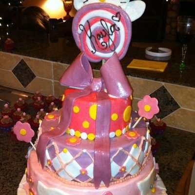 Hello Kitty Birthday Cake :)