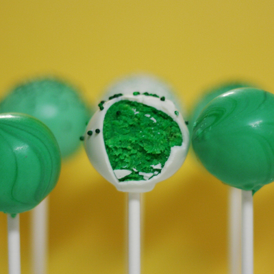 St. Patrick's Day Cake Pops!