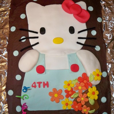 Hello Kitty Cake