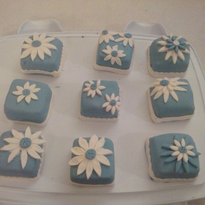 Mini Cakes