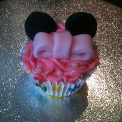 Minnie Mouse Cupcake