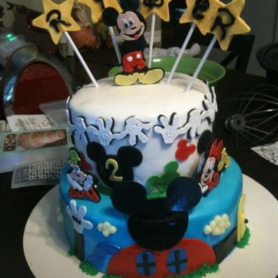 Mickey Mouse Funhouse Cake