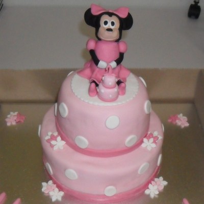 Minnie Mouse Cake