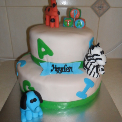 Jungle Babyshower Cake To Match A Quilt Set