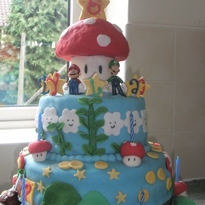 Super Mario Birthday Cake