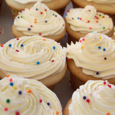 White Cupcakes With Swiss Meringue Buttercream Frosting