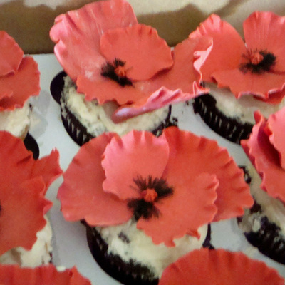 Cupcakes With Gumpaste Poppy Flowers