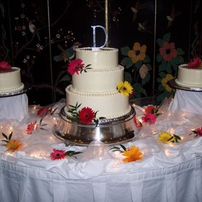 Daisy Wedding Cakes