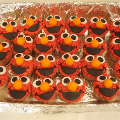 Elmo Cupcakes