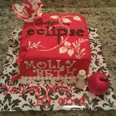 Twilight/eclipse Cake