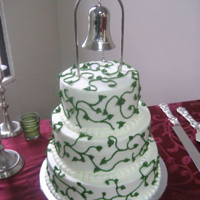 Ivy Wedding Cake