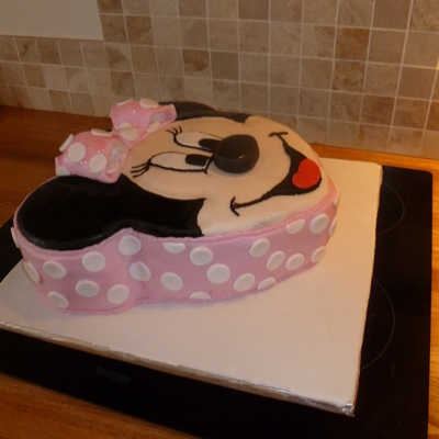 Minnie Mouse Cake