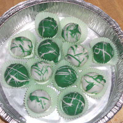 Green Velvet Cake Bites
