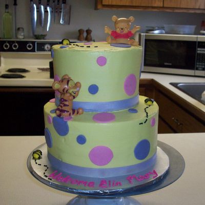 Baby Pooh Shower Cake