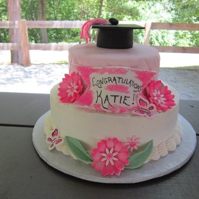 Girl's Graduation Cake