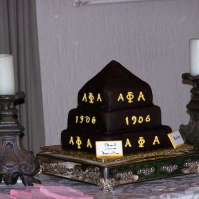 A Phi A Grooms Cake